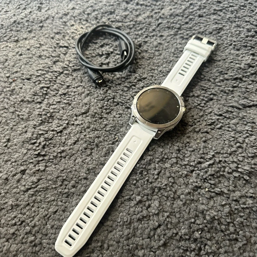 Garmin Epix Gen 2 Sapphire Edition (White Titanium) 41mm Bezel MINT + CHARGE